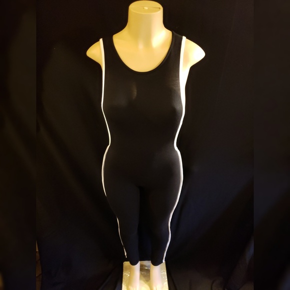 Jumpsuit - Picture 2 of 6